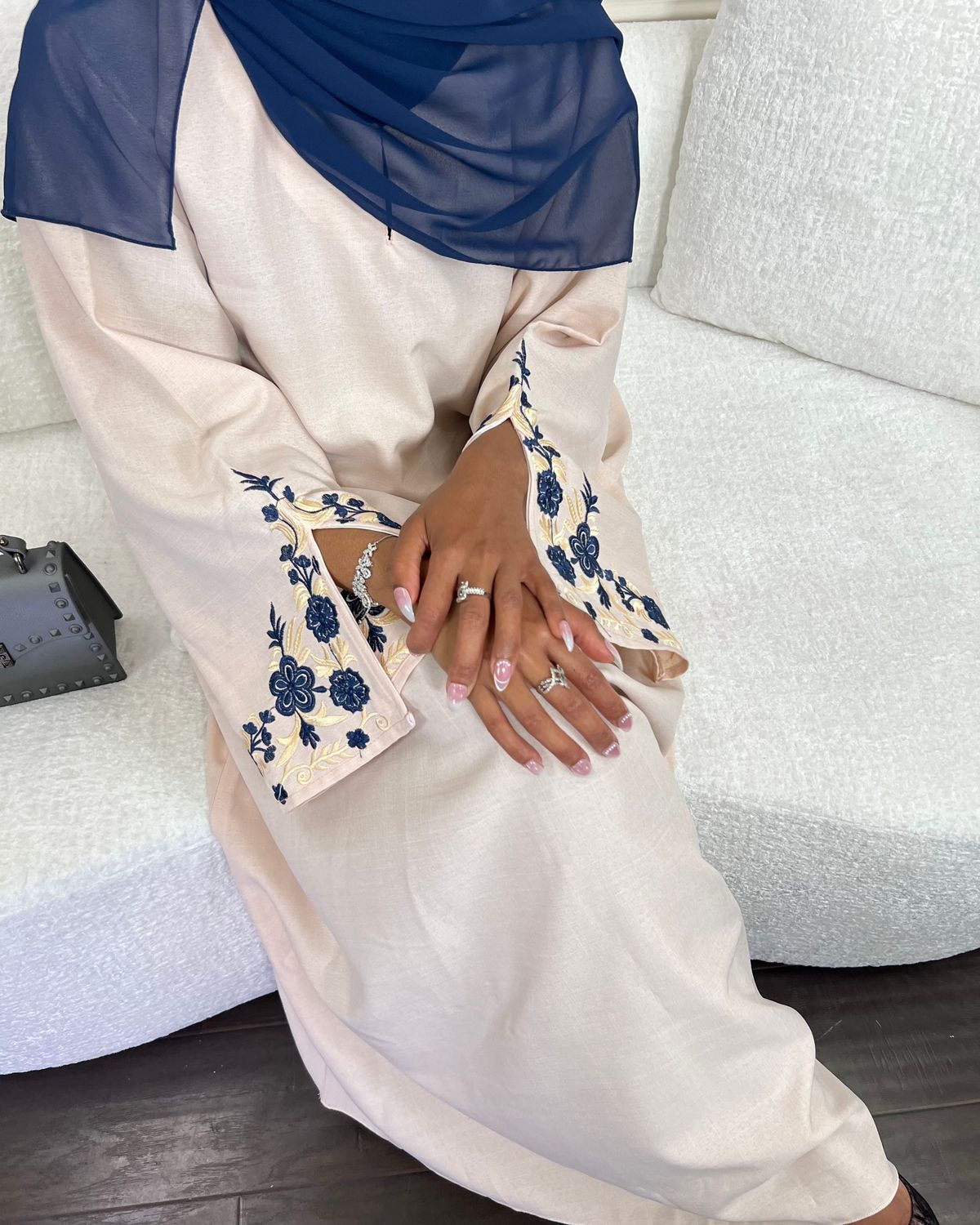 Alena Linen Floral Embroidered Closed Abaya