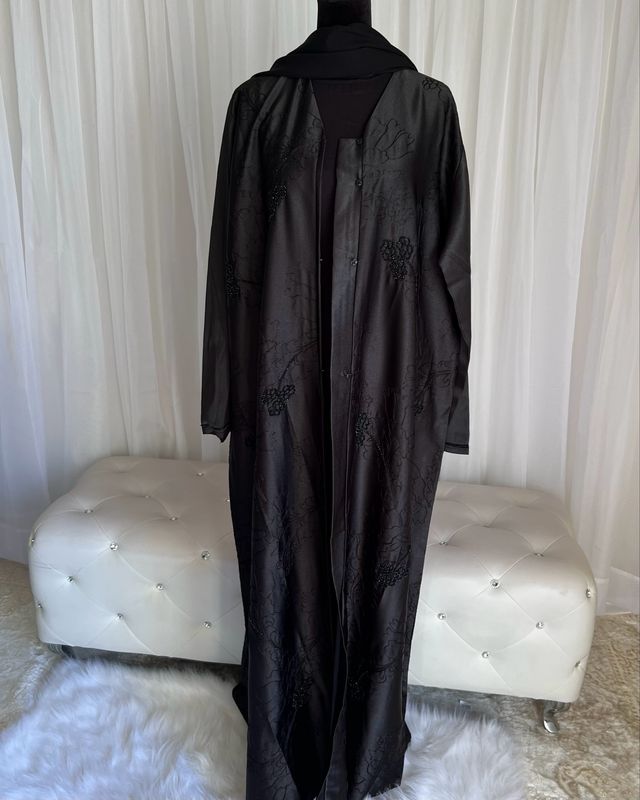 Qamar Open Abaya
