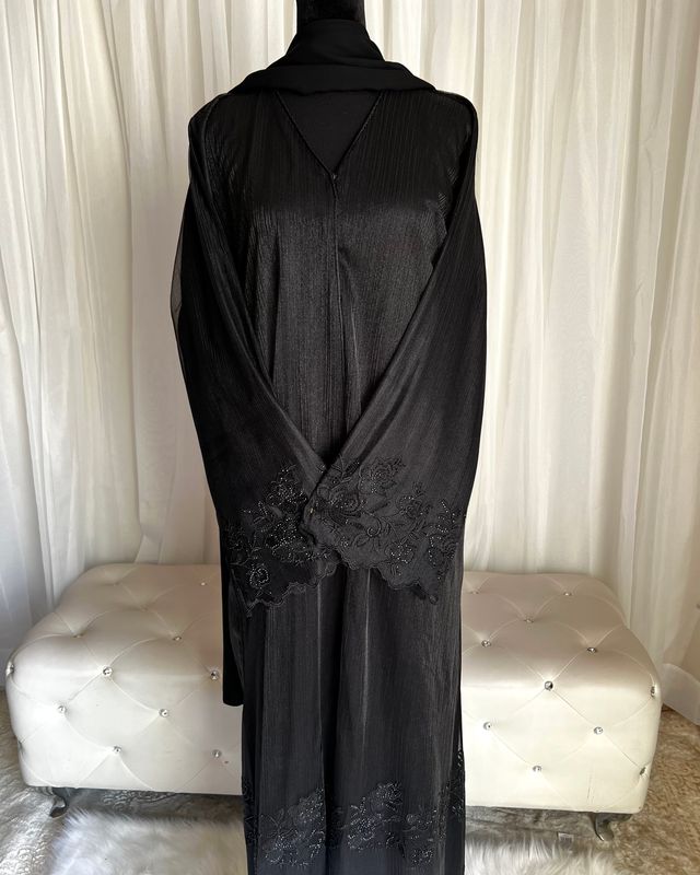 Arwa Open Organza Abaya
