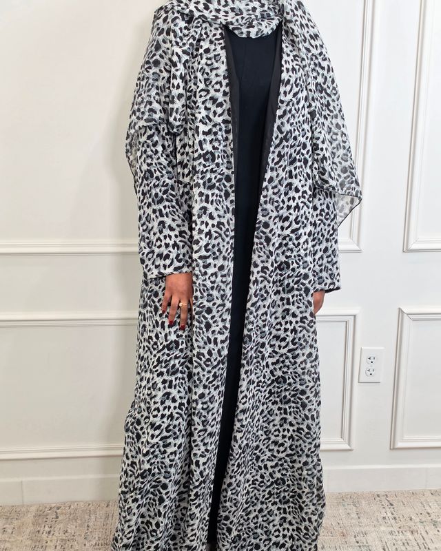 Farah Double Chiffon Open Abaya with Matching Hijab Leopard Print