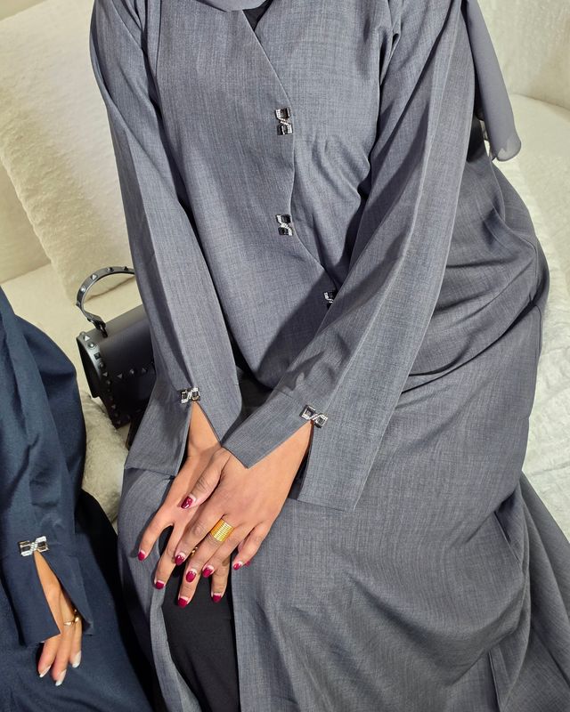 Dunia Open  Abaya