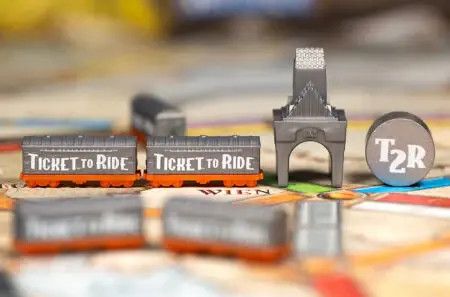 Ticket to Ride 20th Anniversary Deluxe Train Set 7