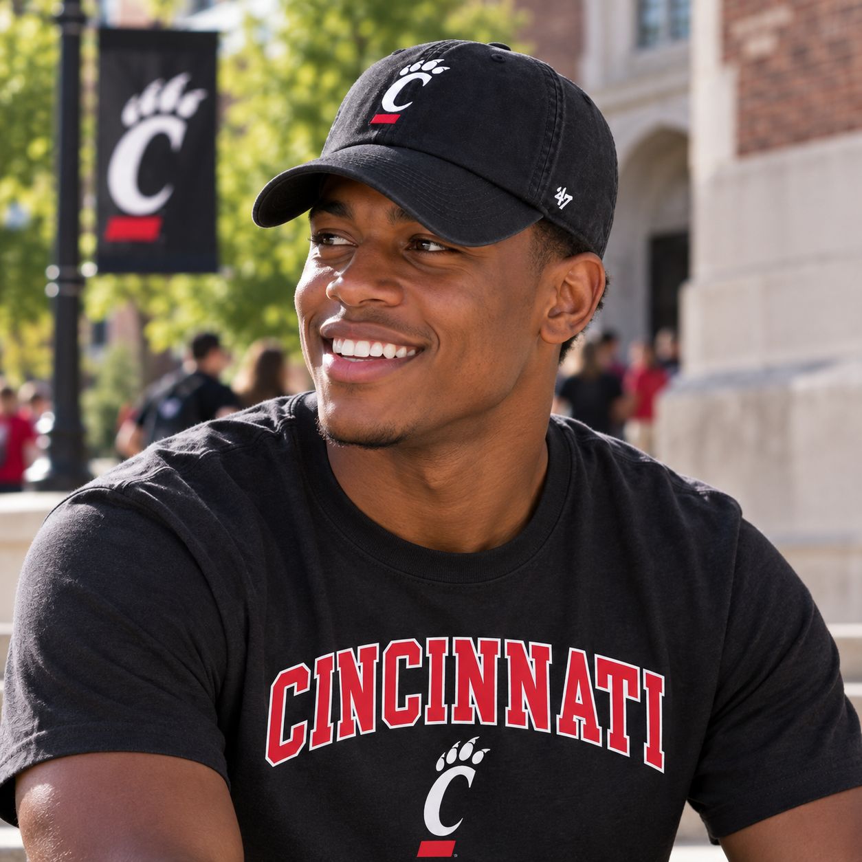 ’47 Brand Cincinnati Bearcats Black C-Paw Franchise Hat