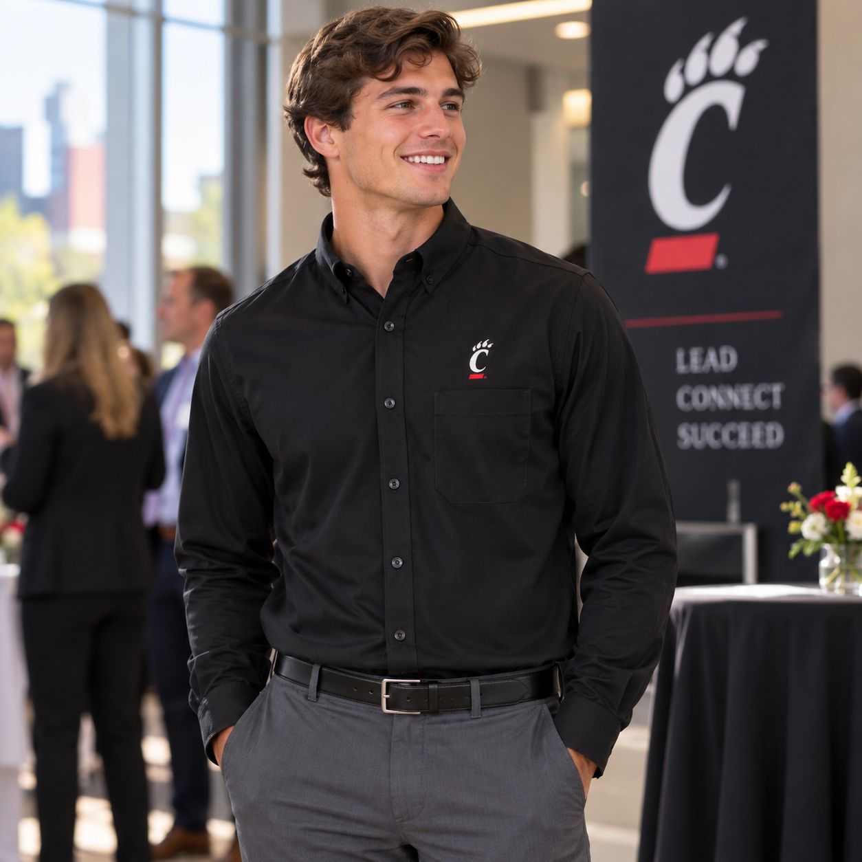 Antigua University of Cincinnati Bearcats Button-Down Shirt