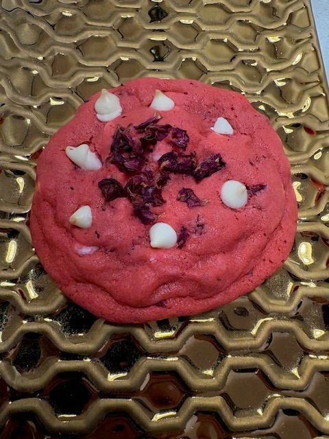 Rose Petal White Chocolate Chip Cookie with Creamy White Filling
