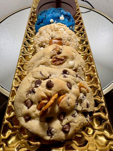 World Famous 4 Cookie Gift Package - FREE GIFT