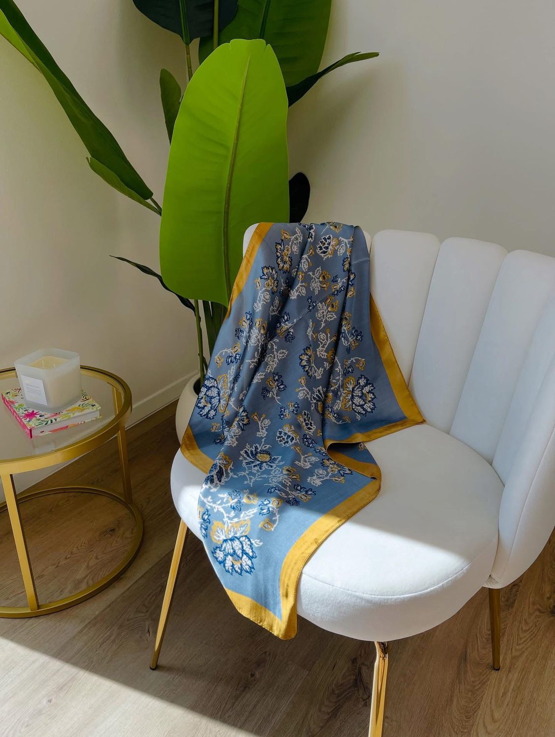 Vintage Floral Print Scarf