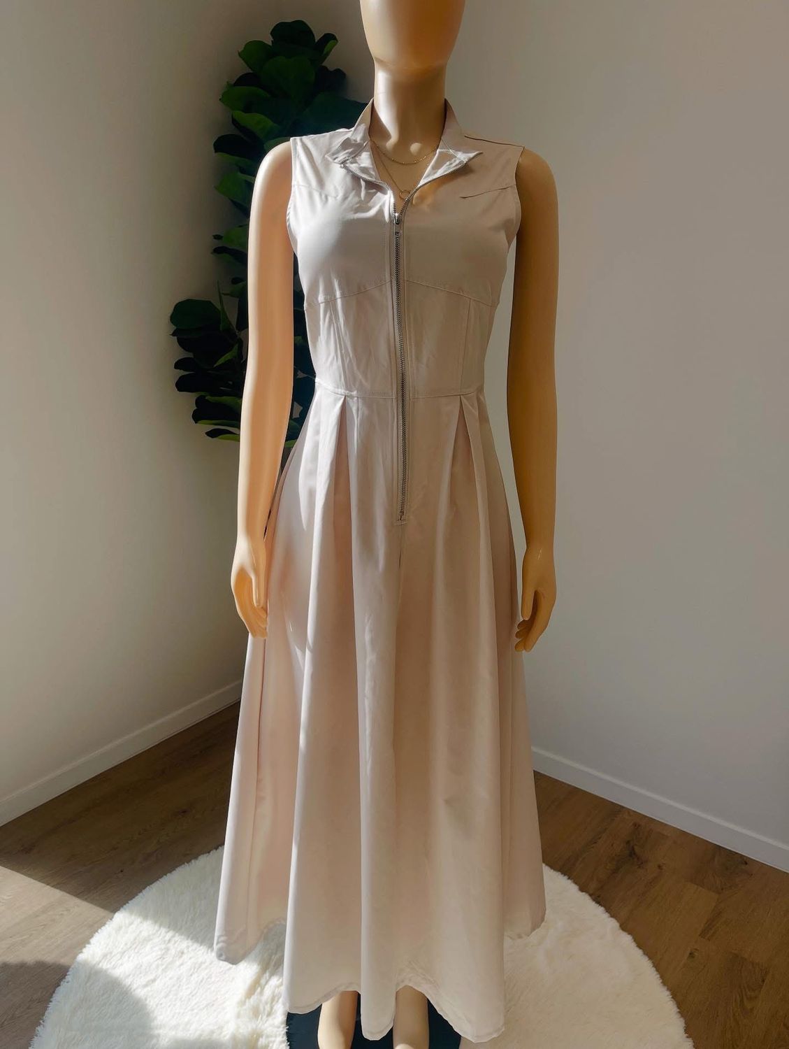 Sleeveless Kaky dress