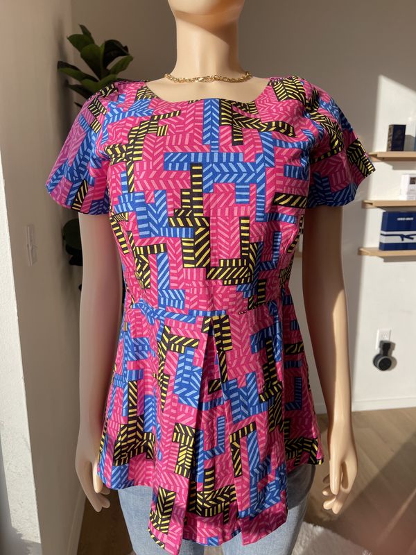 Top short sleeve multicolor peplum top