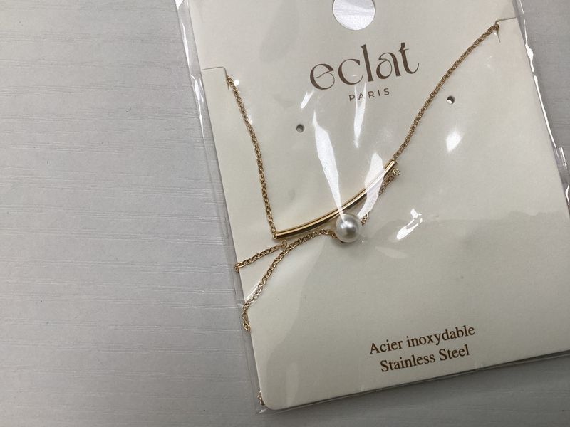 Pearlon bar necklace