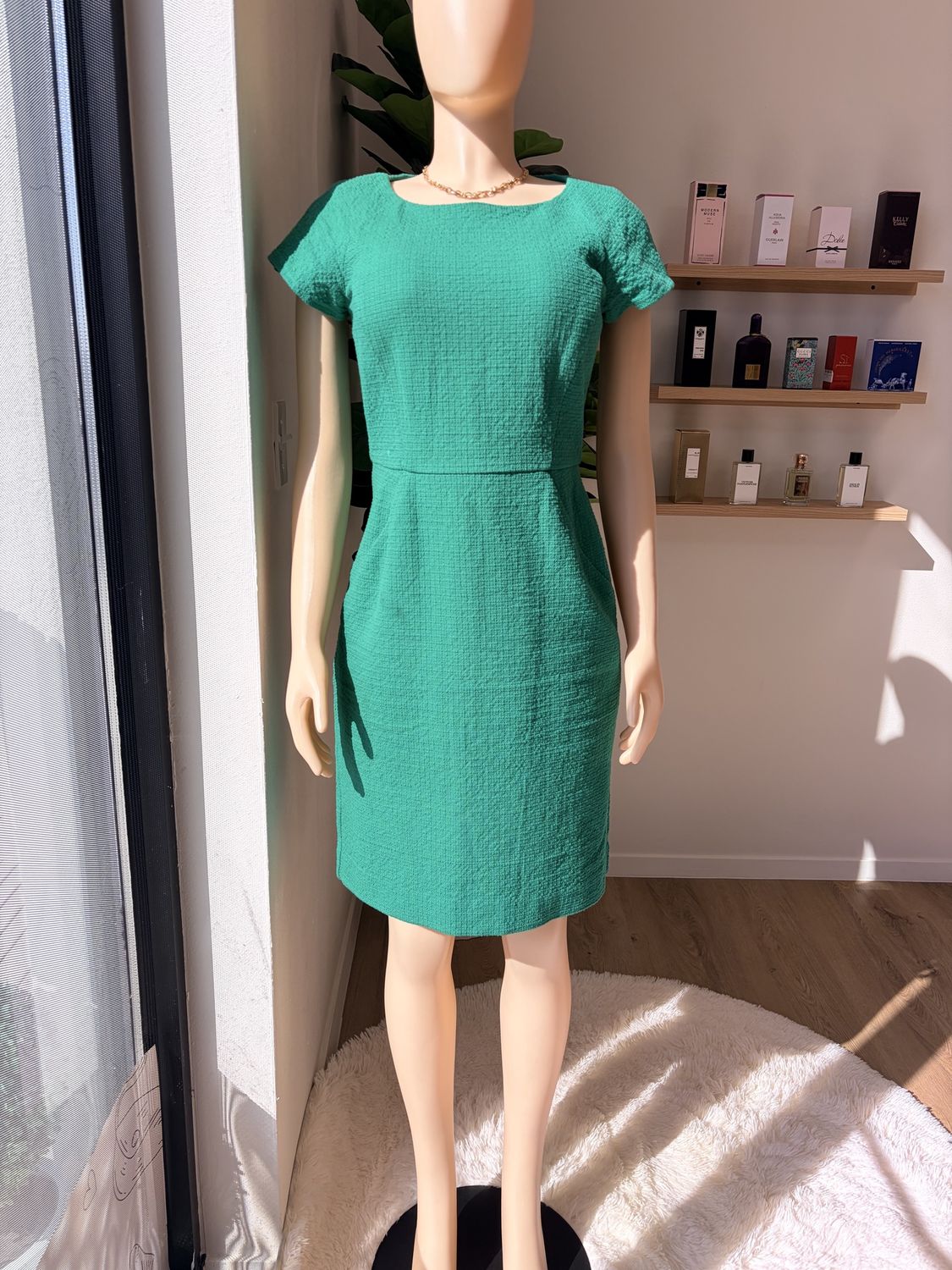 short sleeve tweed material midi dress