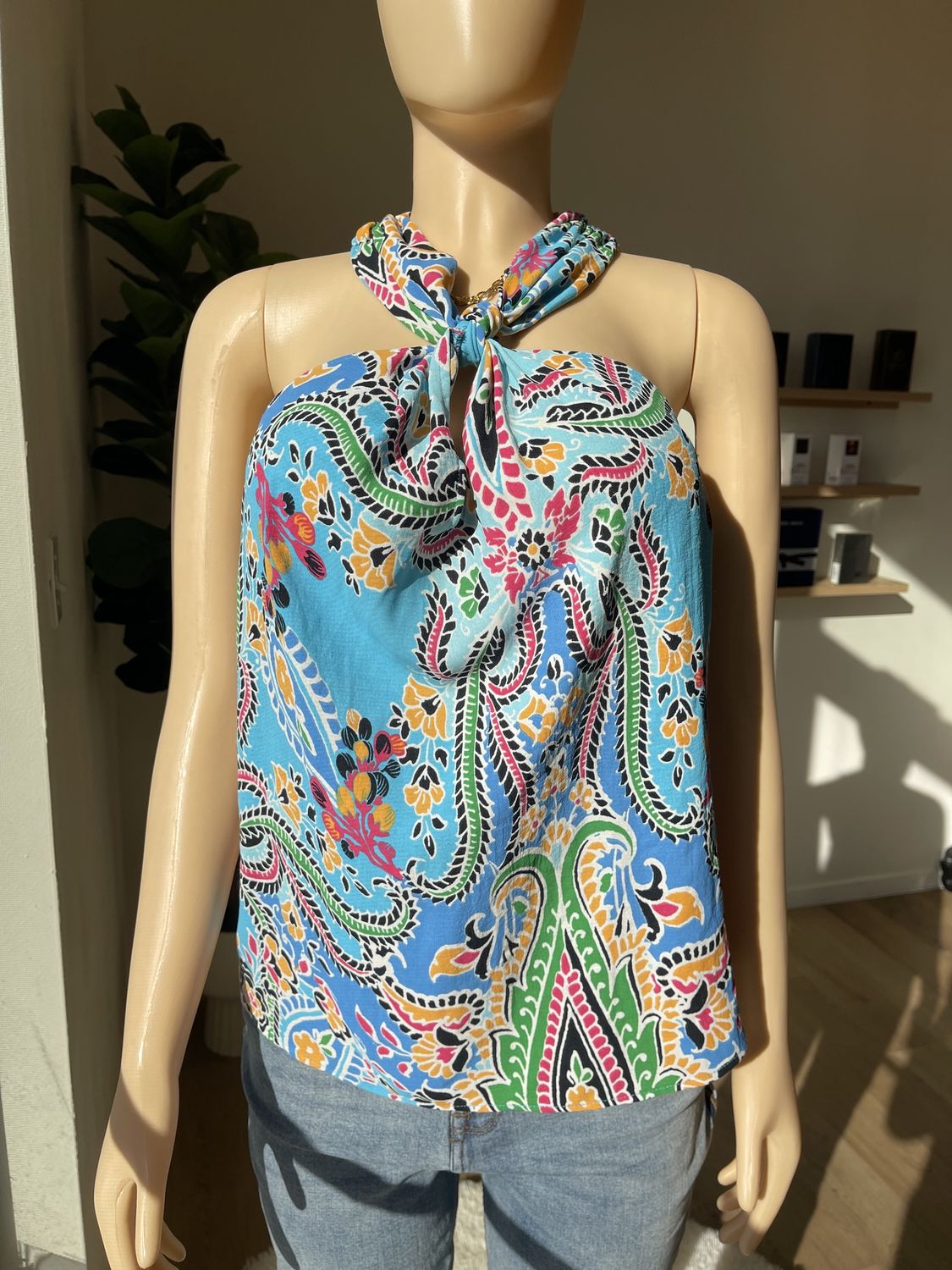 sleeveless chiffon Top