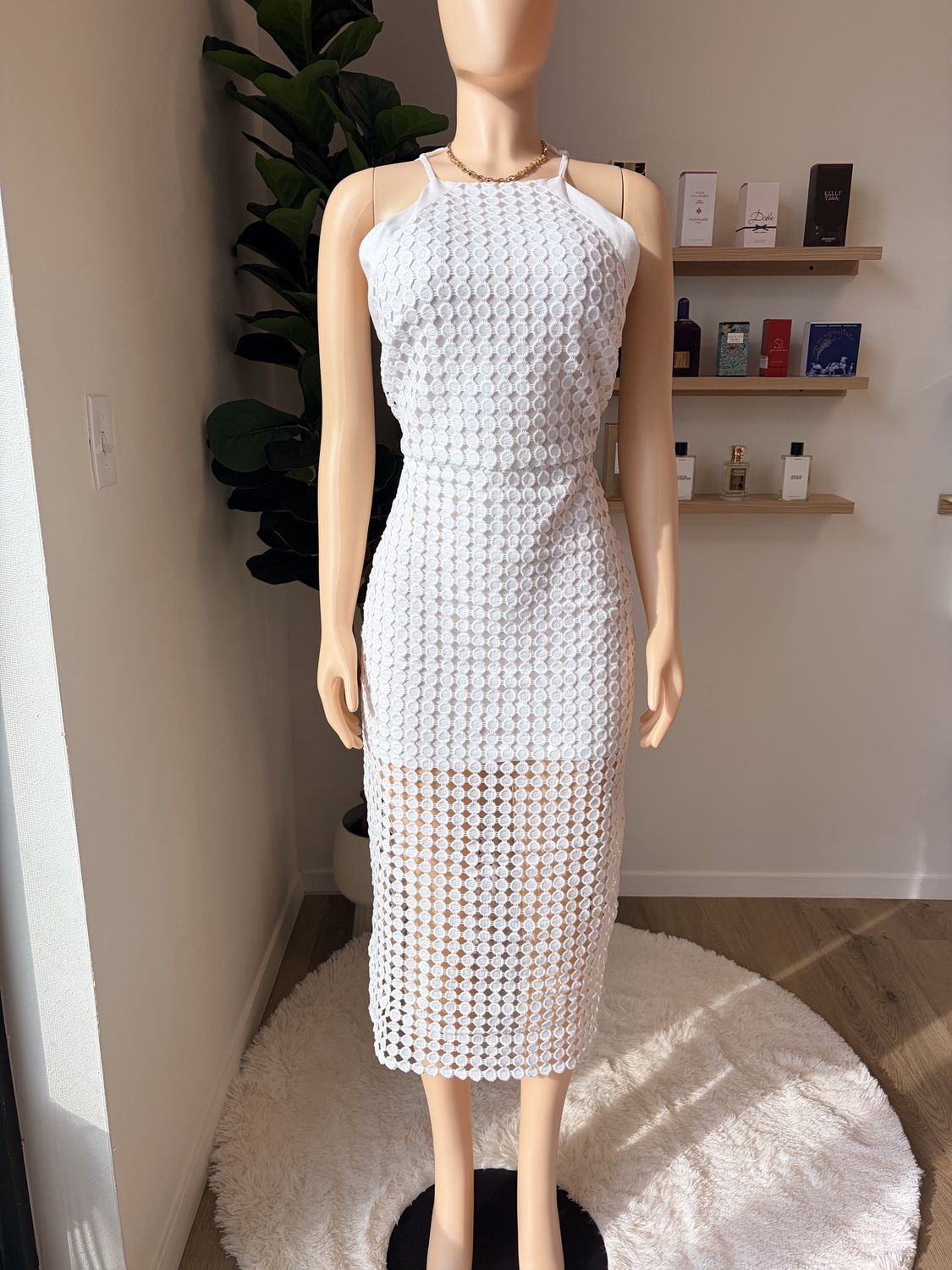 Flying Tomato White Circle Laced