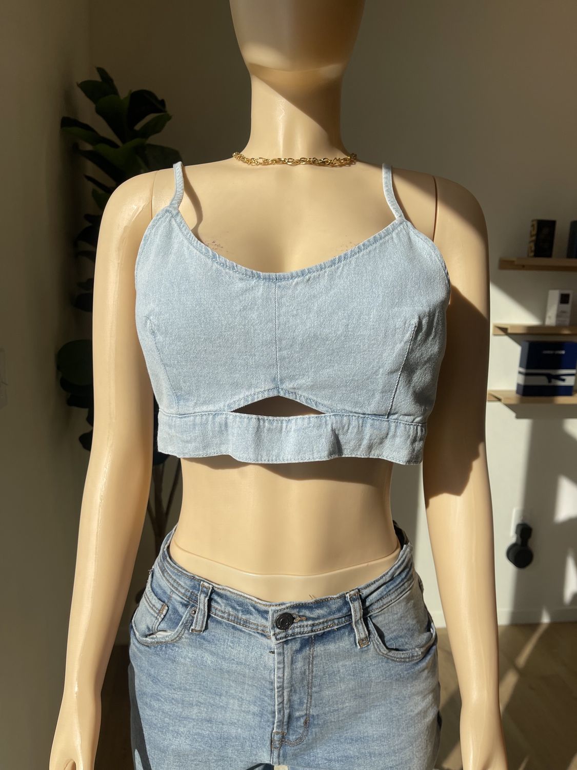 slim sleeve jean crop top