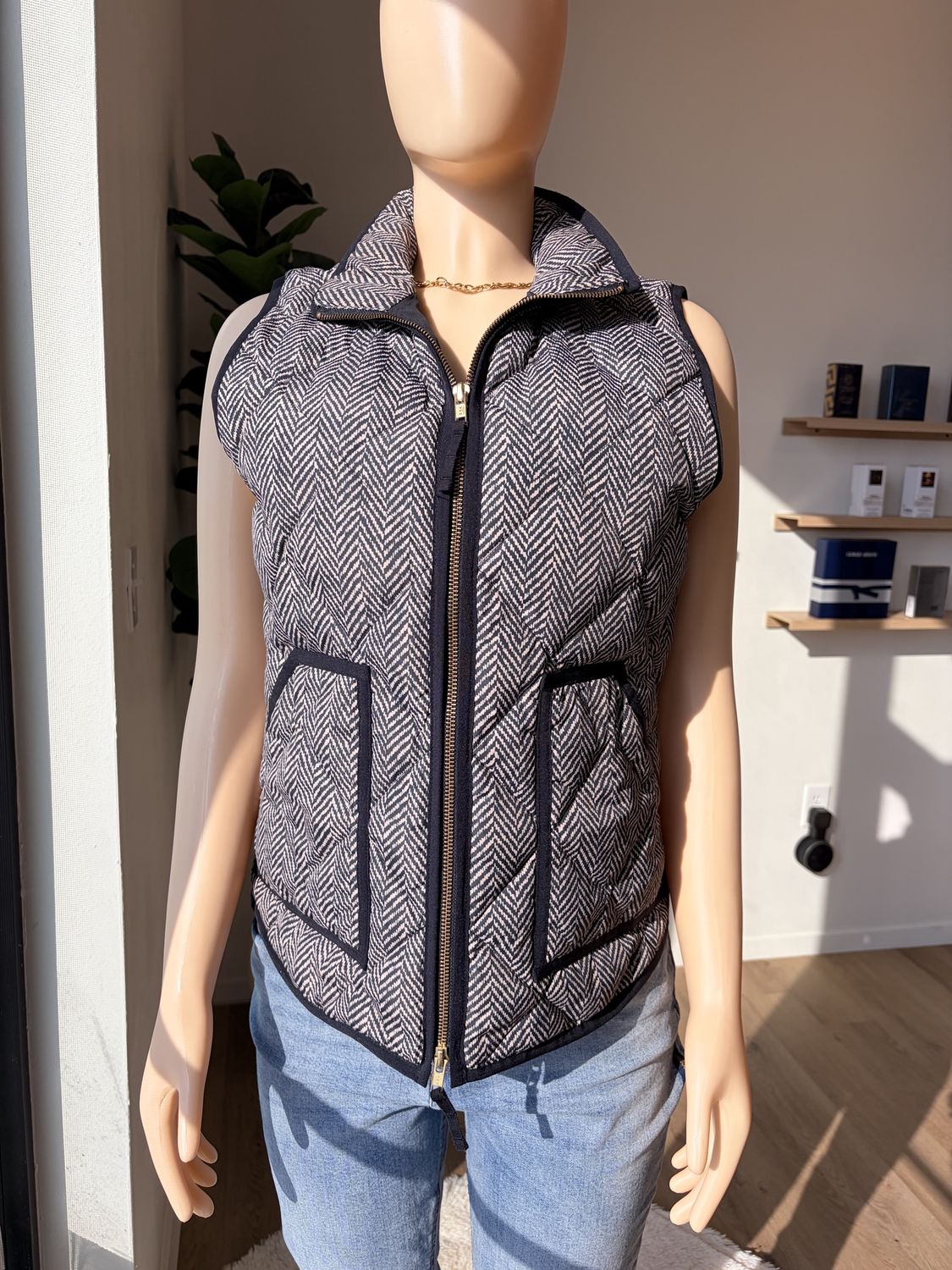 sleeveless puffer jacket