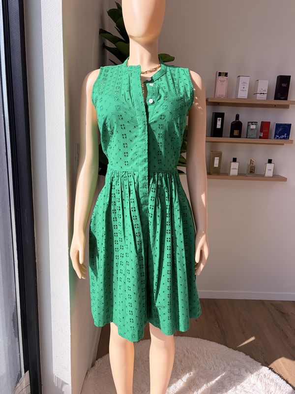 sleeveless midi dress lace material with pocket