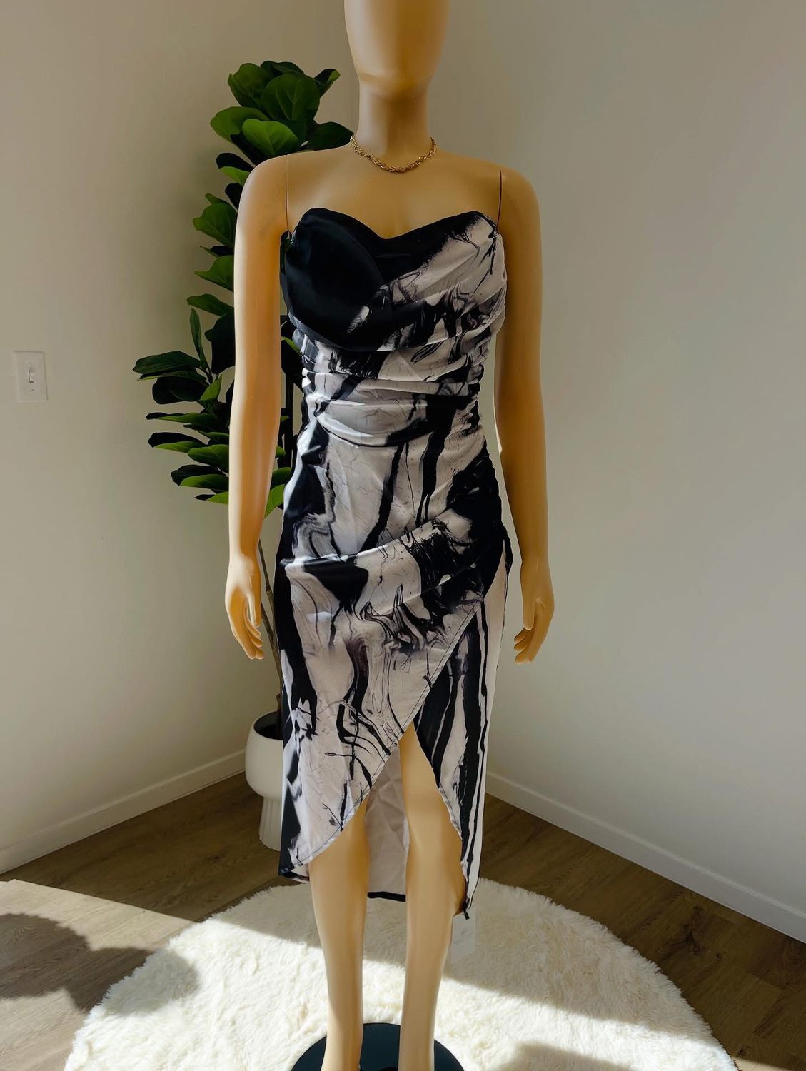 Black and White Abstract Dress/ 0