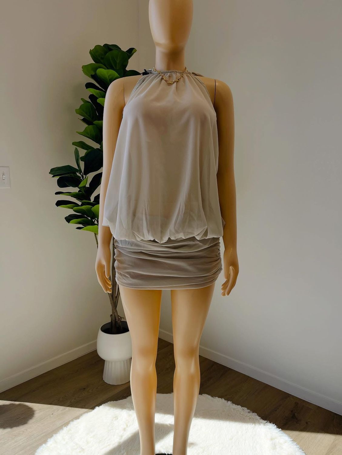 Light Mint Ruched Maxi Dress/ 0/ 2/ 4/ 6/ 8