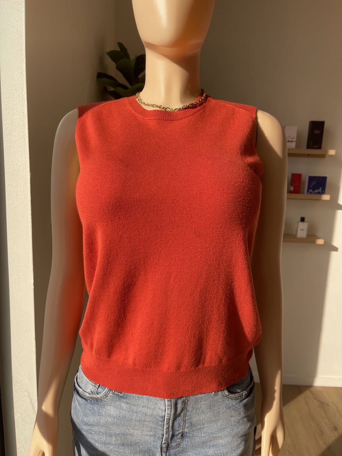 sleeveless knit sweater