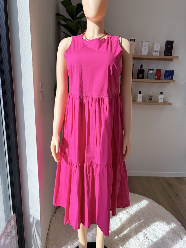 sleeveless midi dress pocket on the side