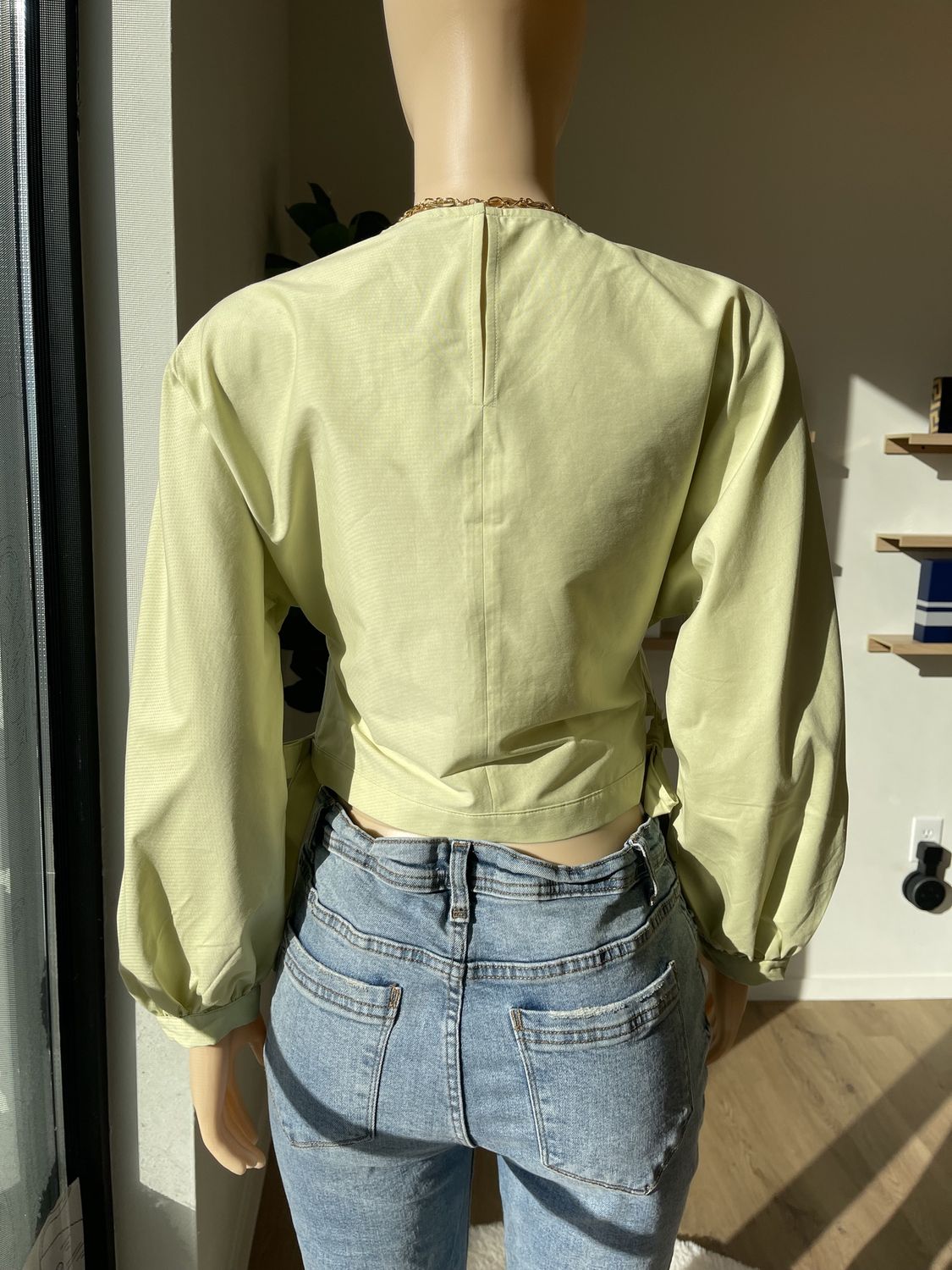 EXPRESS Light Green Crop-top