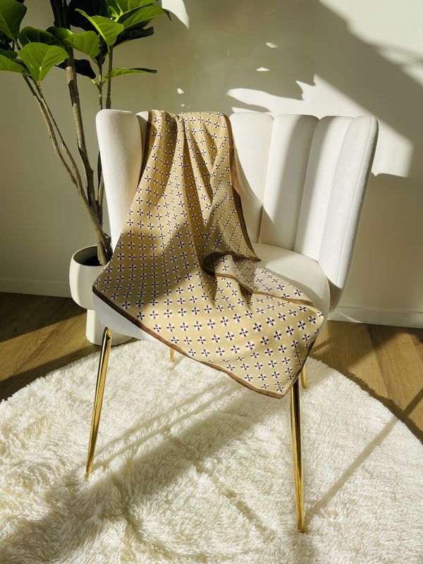 Geometric Fashion Style Scarf