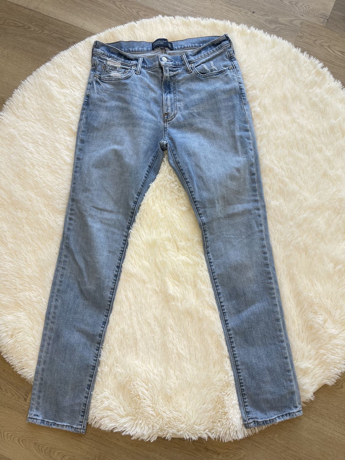 A&amp;F Light Blue Jean