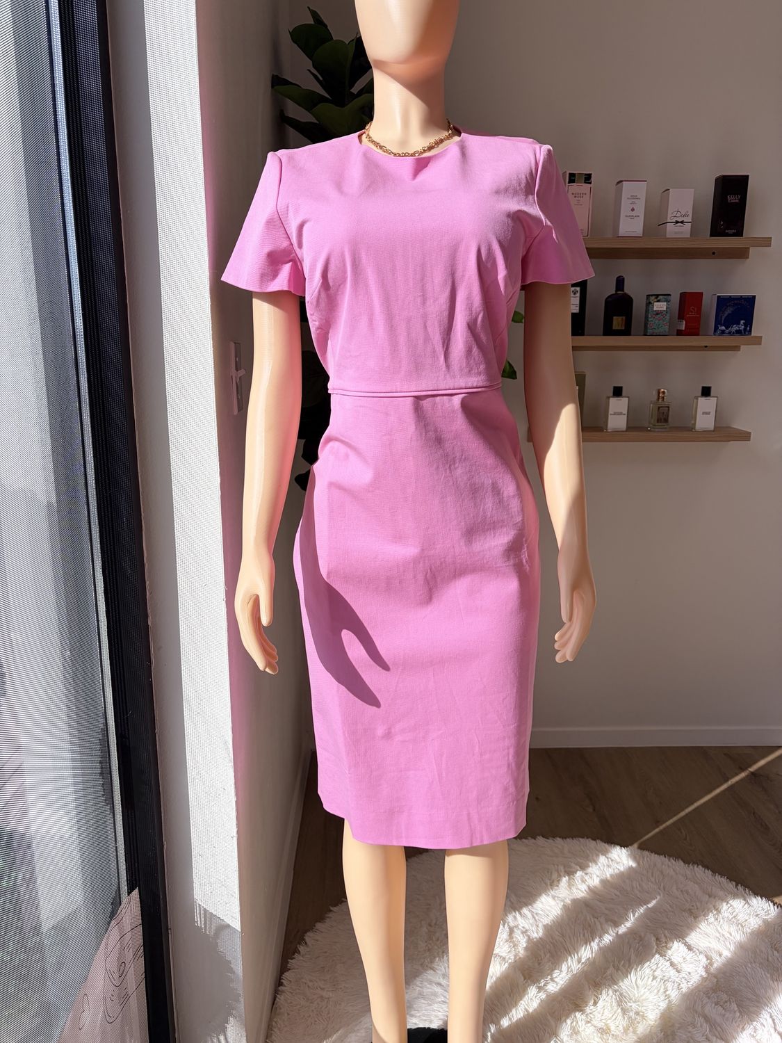 Short sleeve pink midi dress workwear