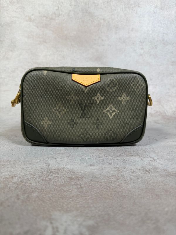Louis Vuitton Trocadéro Wearable Wallet Monogram  Kaki Pharrell Williams - M26937