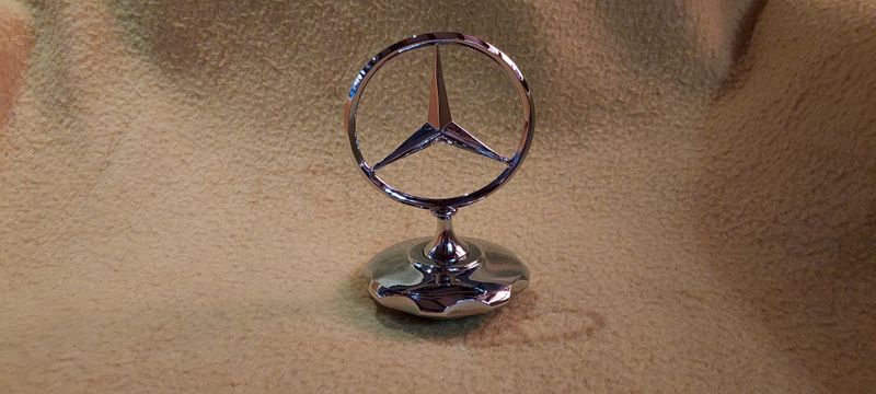 Estrella Mercedes 300 Adenauer W186 W189 | Ref. A1898800009