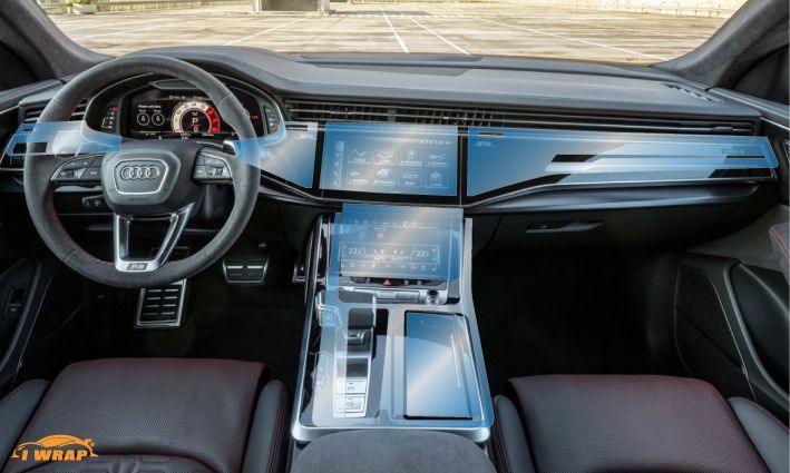 Audi RSQ8 (display + interior)