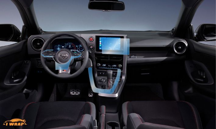 Toyota Yaris GR (display + interior)