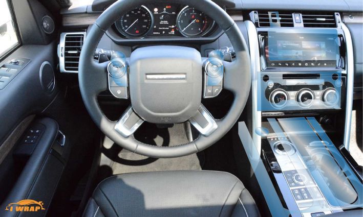 Range Rover Discovery HSE (display + interior)