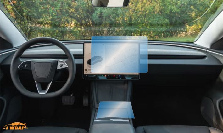 Tesla Model 3 (display + interior)
