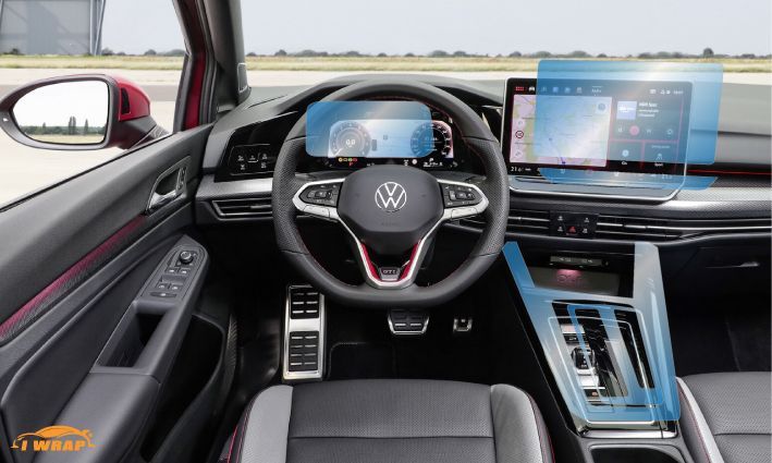 Volkswagen Golf GTI (display + interior)