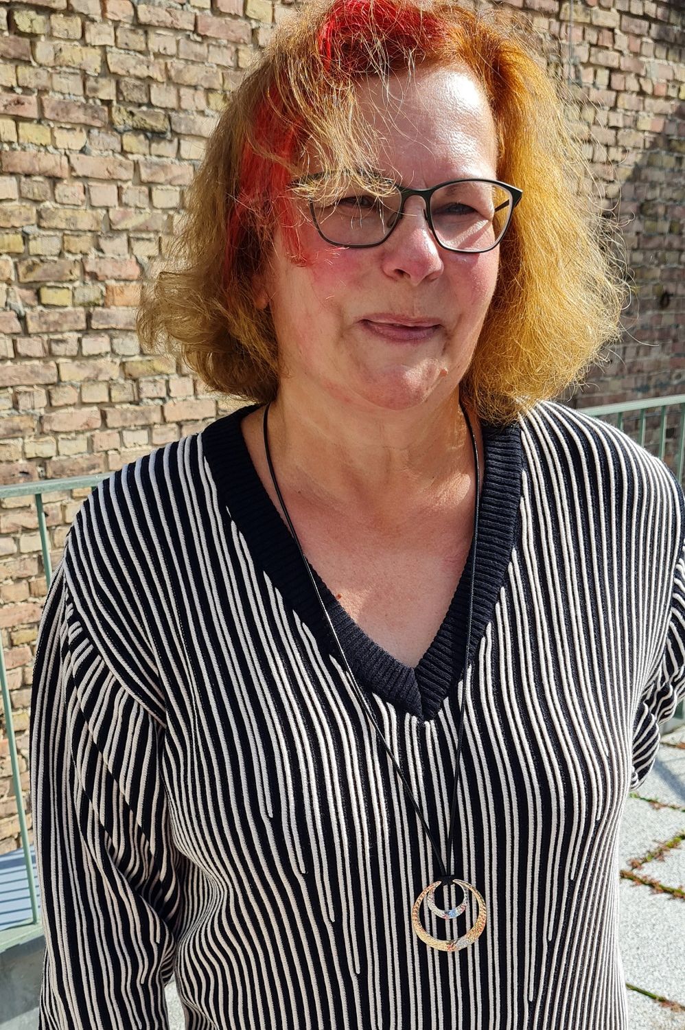 Strickkleid schwarz-weiß