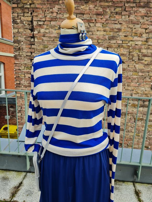 Rolli Blau, breit gestreift Rolli Blau, breit gestreift