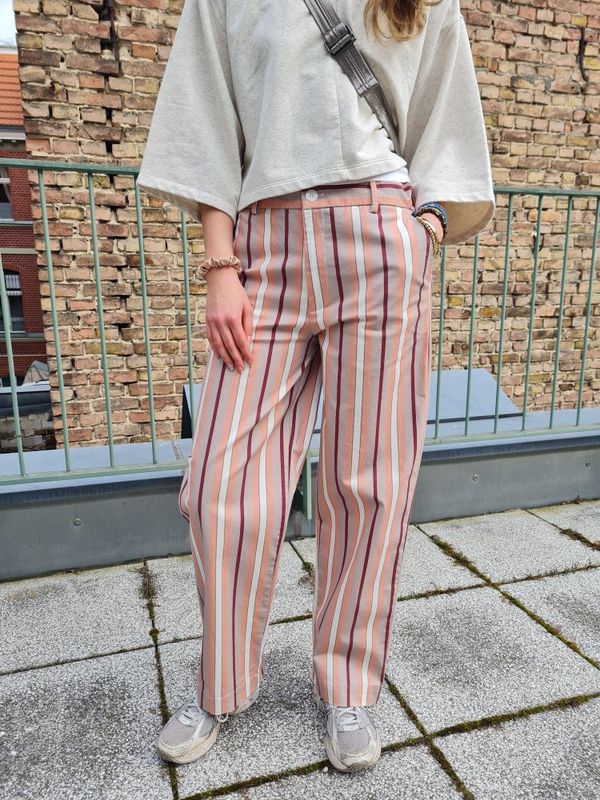 Sommerhose Apricot-Beige-Bordeaux, gestreift
