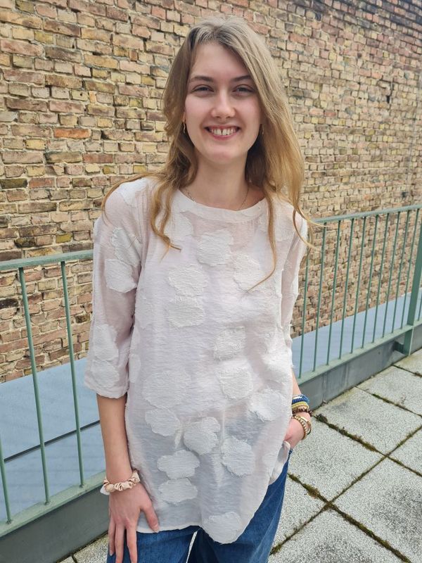 Tunika, halbtransparent mit Blüten