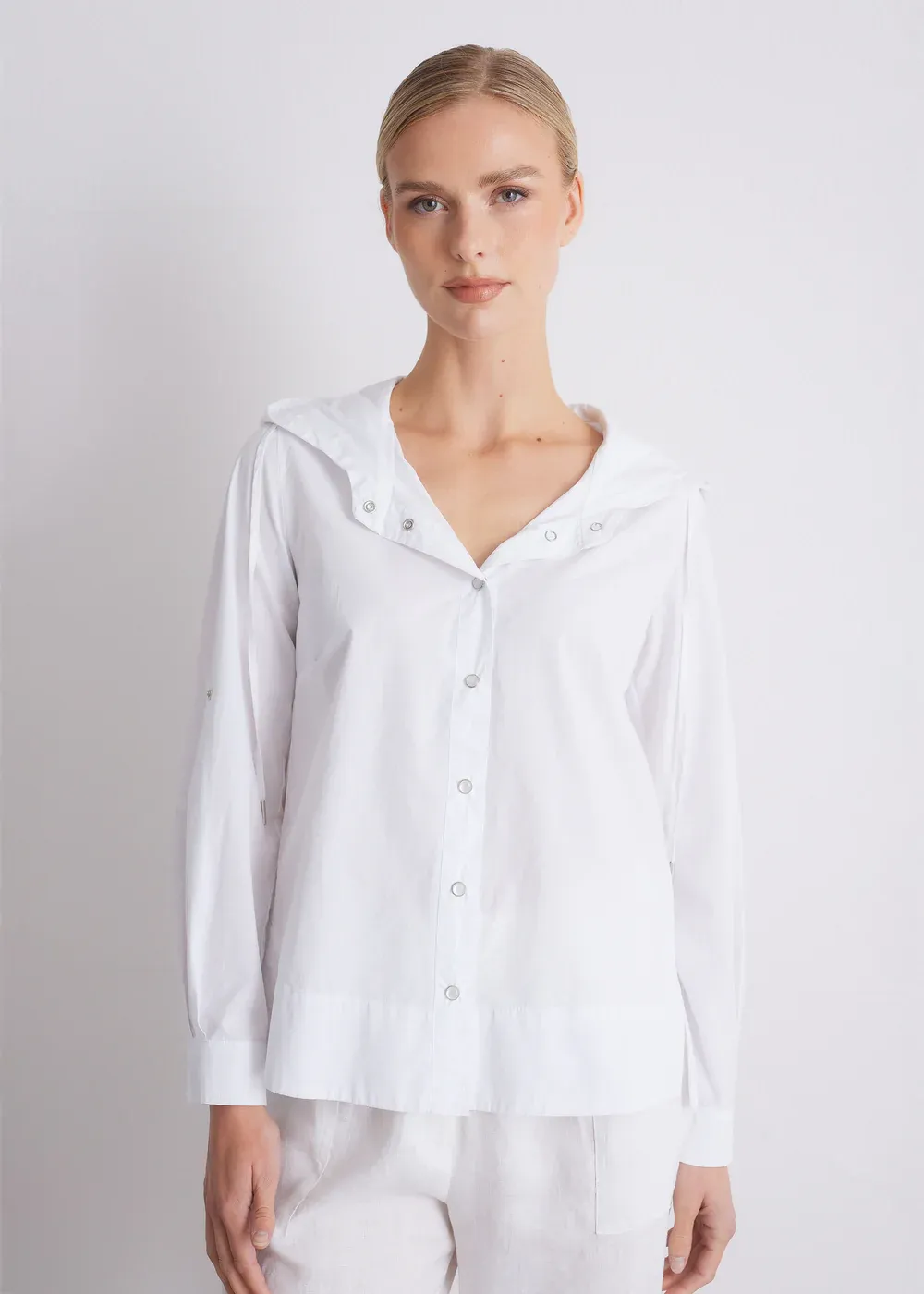 Blusenjacke mit Kapuze, weiß