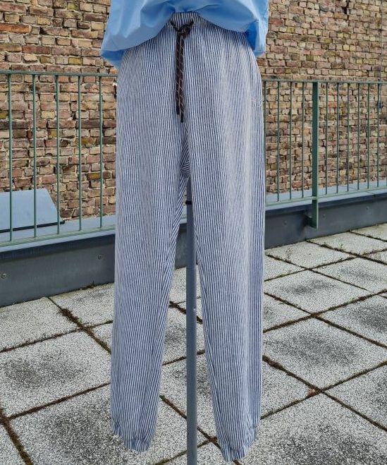Hose Jogger, blau-weiß gestreift