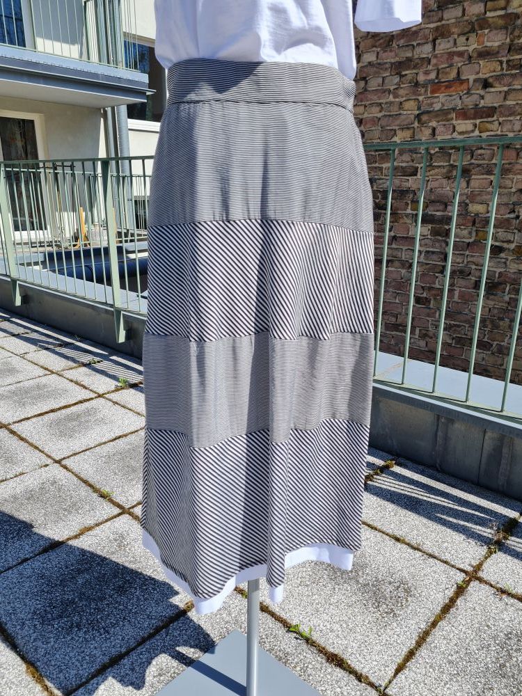 Sommerrock zart gestreift