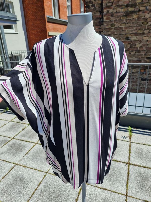 Blusenshirt vertikal gestreift