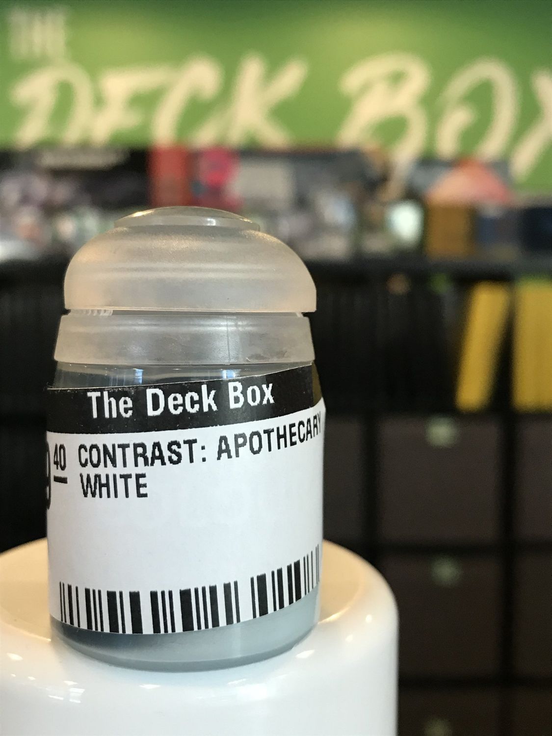 CONTRAST: APOTHECARY WHITE