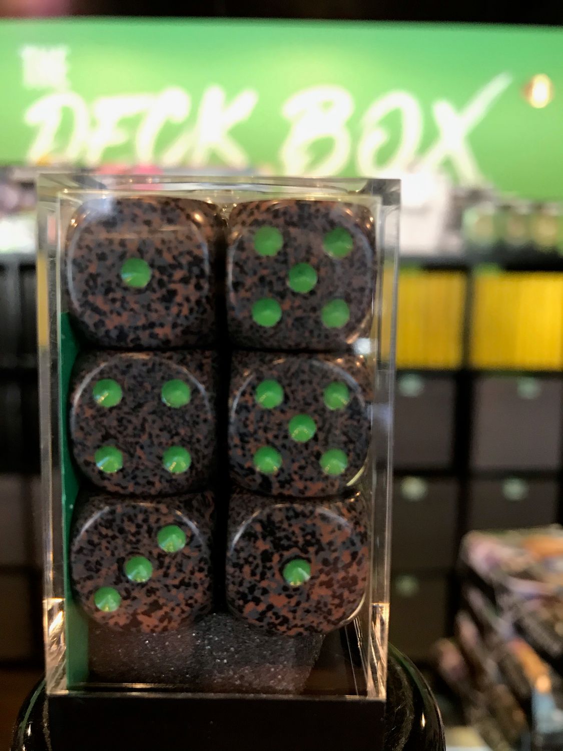 SPECKLED 12D6 EARTH 16MM