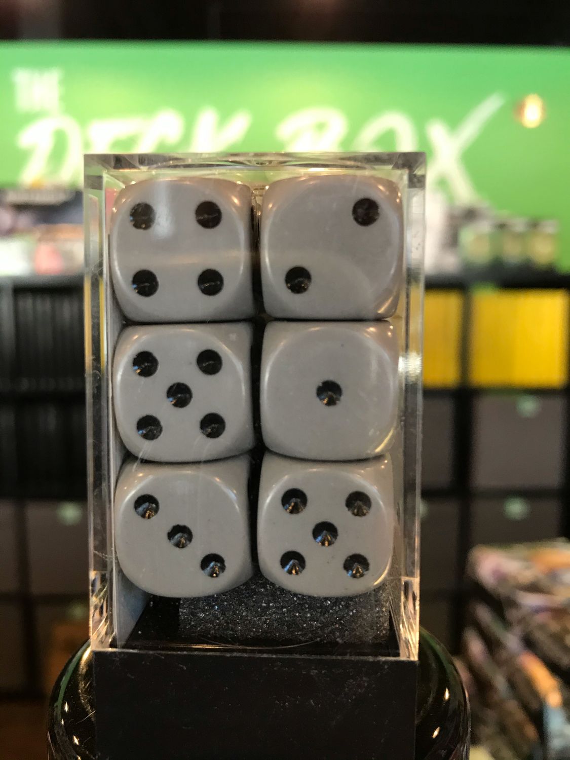 OPAQUE 12D6 DARK GREY/BLACK 16MM