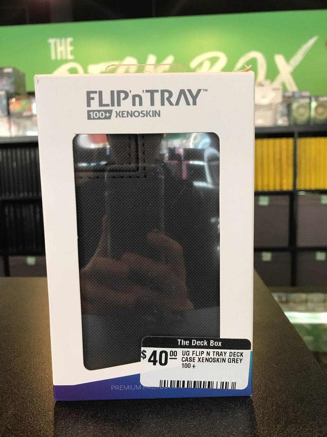 UG FLIP N TRAY DECK CASE XENOSKIN GREEN 100+