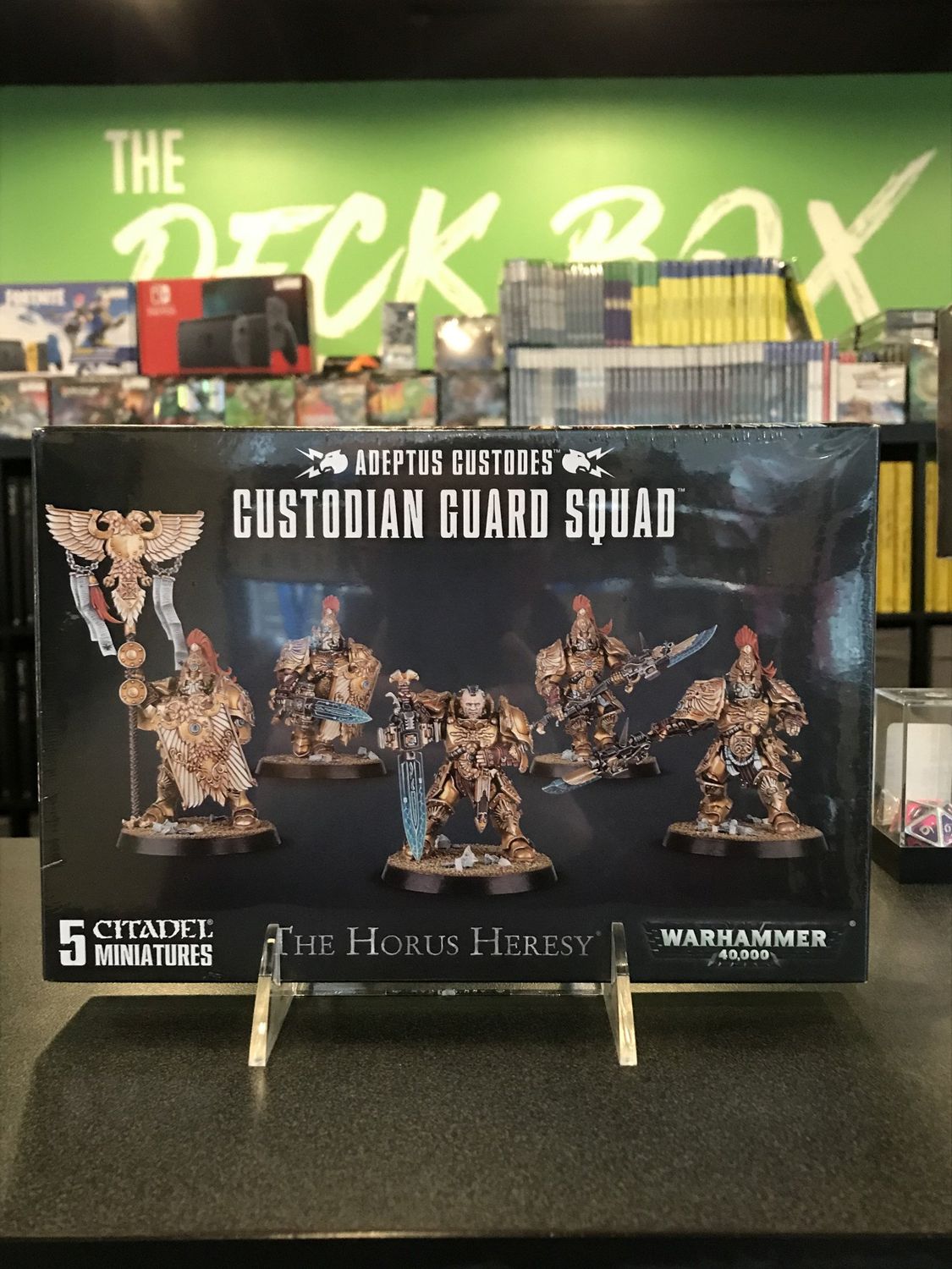 Custodian Guard Squad / Vexilus Praetor / Shield-Captain