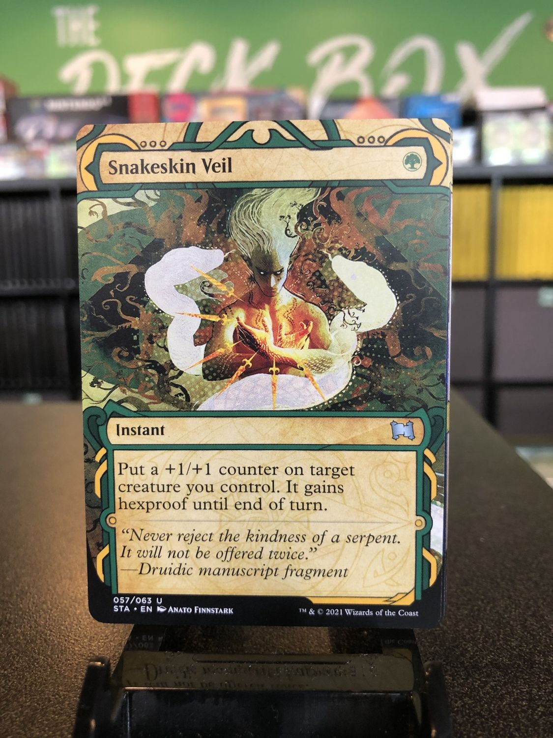 Snakeskin Veil  (STA)