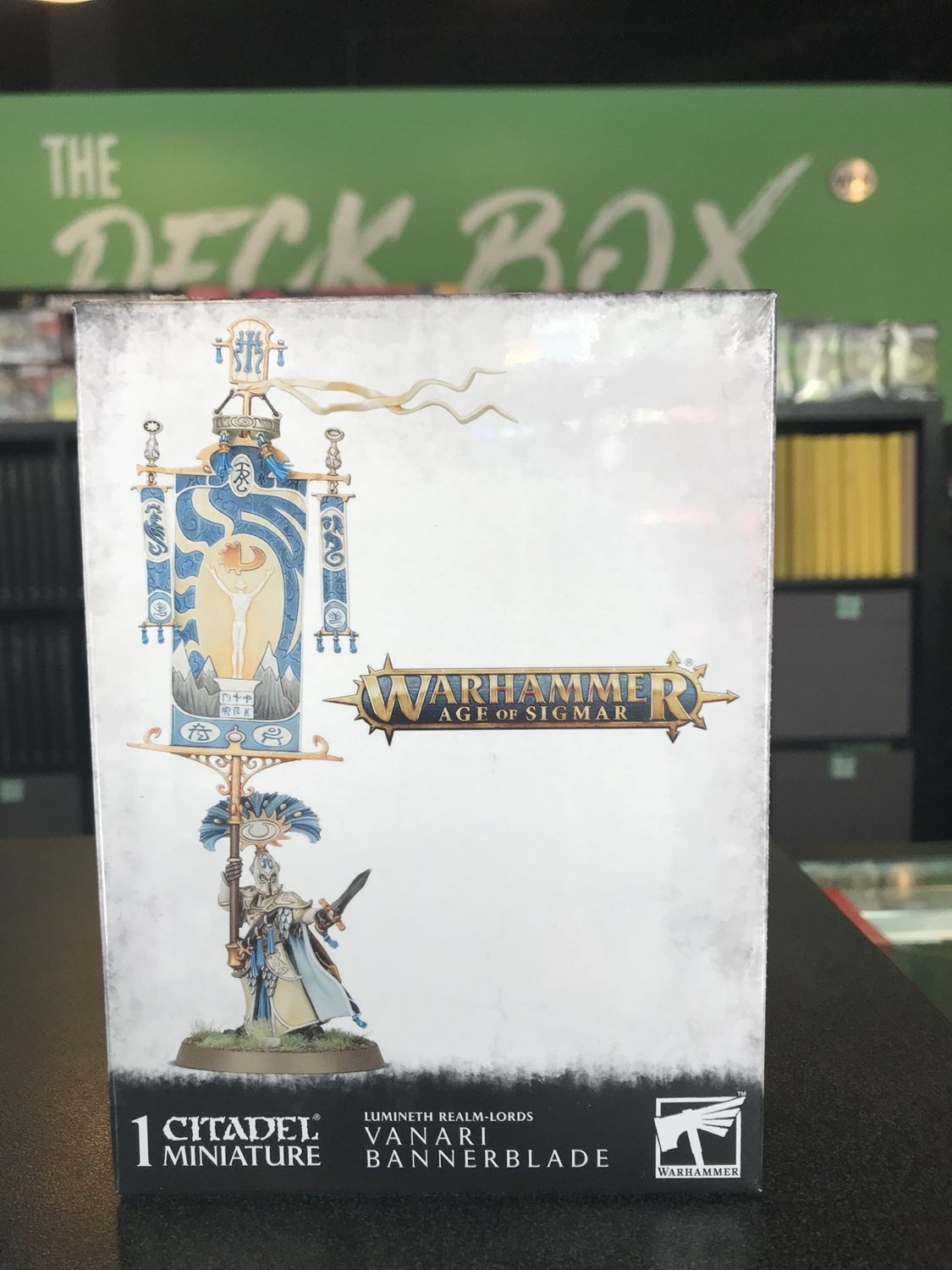 VANARI BANNERBLADE